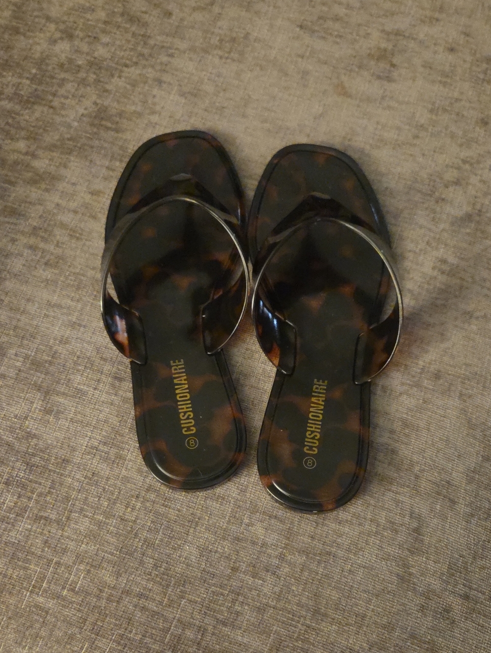 Cushionaire Women's Tortoiseshell Jelly Sandals - Brown